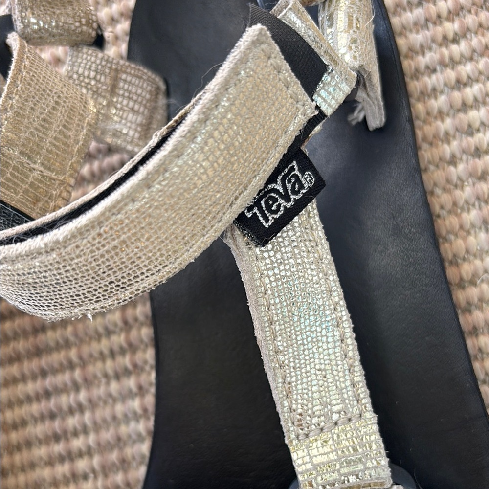 Teva sandals in metallic and black - Picture 2 of 5